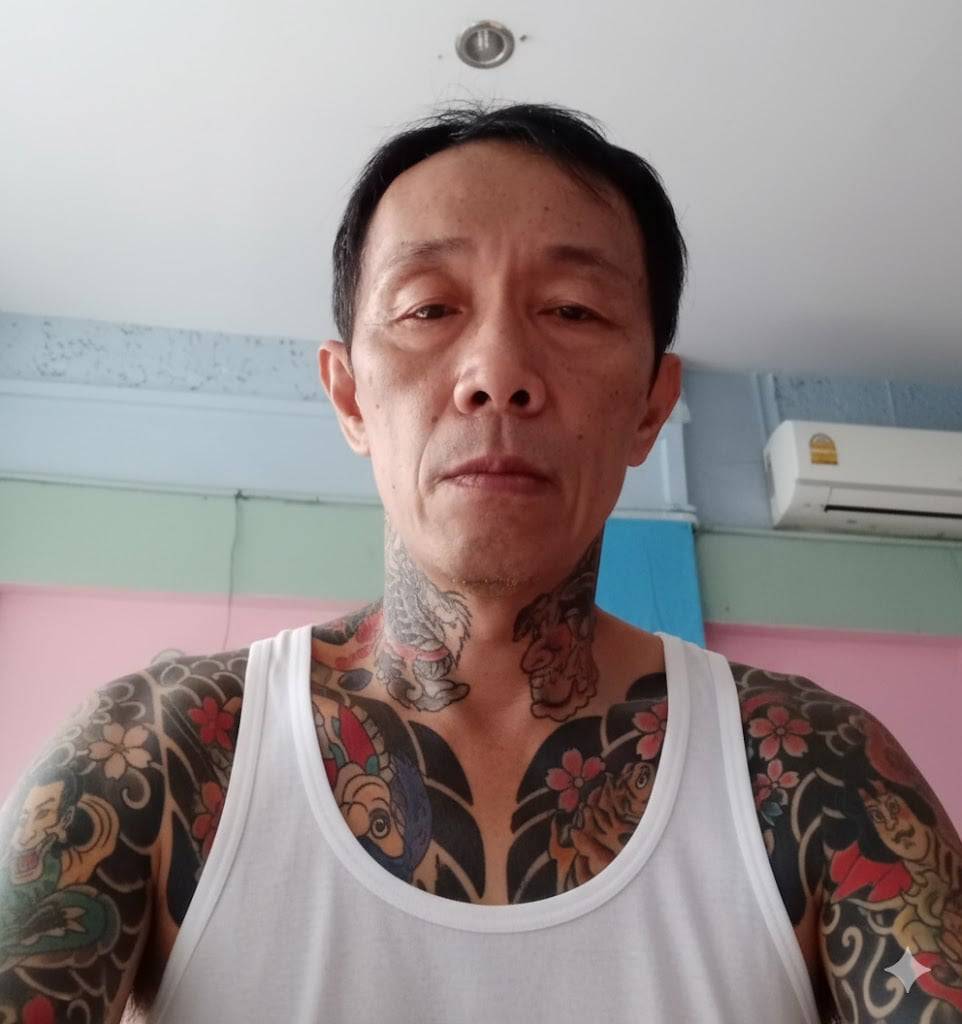 Thanayot (ธนยศ) — driver, gardener, elder_care, tutor